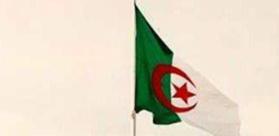 Drapeau de l'Algérie.